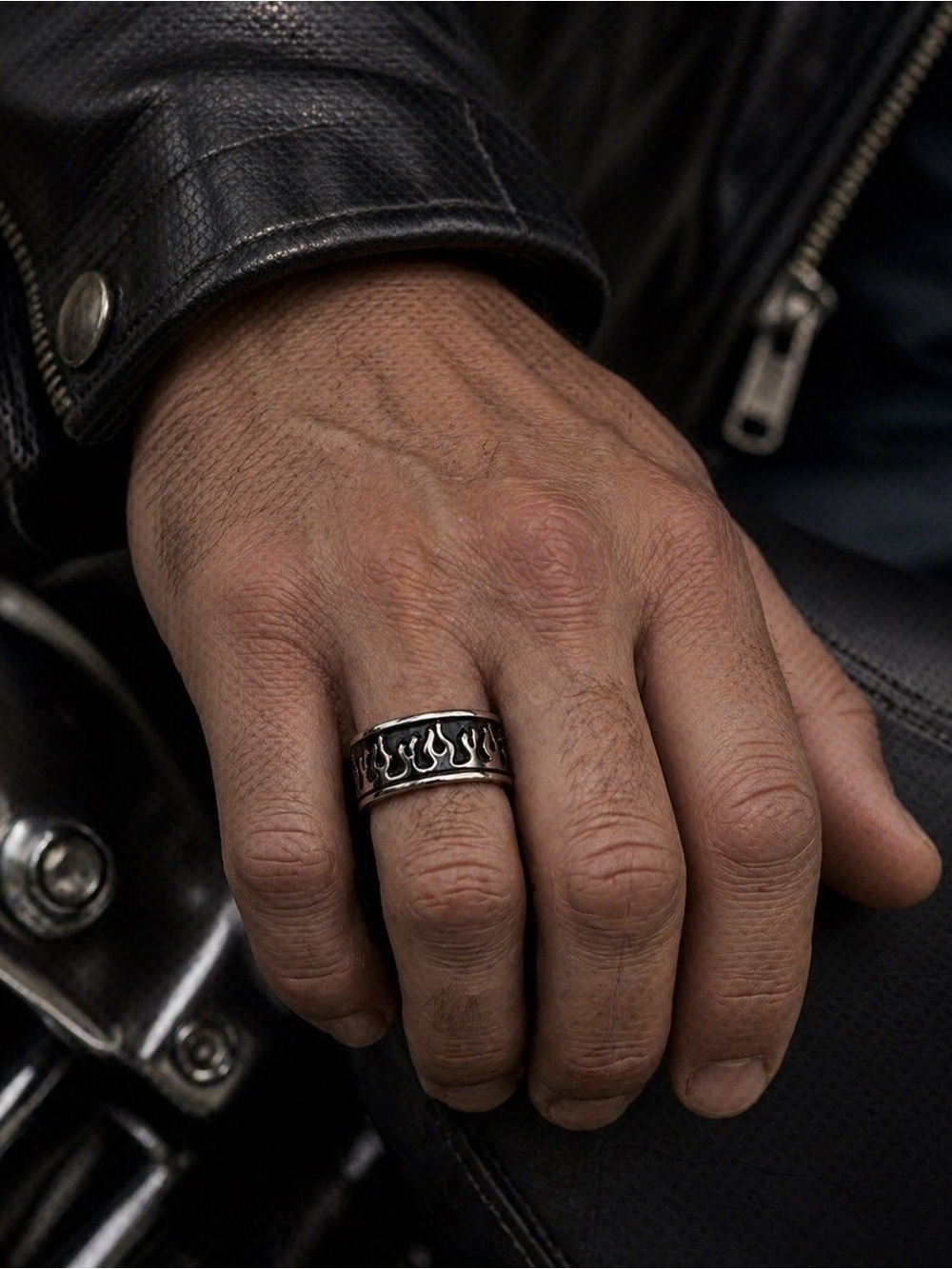 NWOT Stainless Steel Black Flame Band Ring - Black & Silver